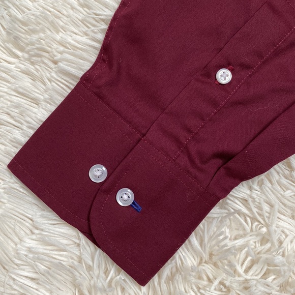 🎉HP🎉 Izod Button Down Shirt 💗 Maroon - Picture 10 of 16